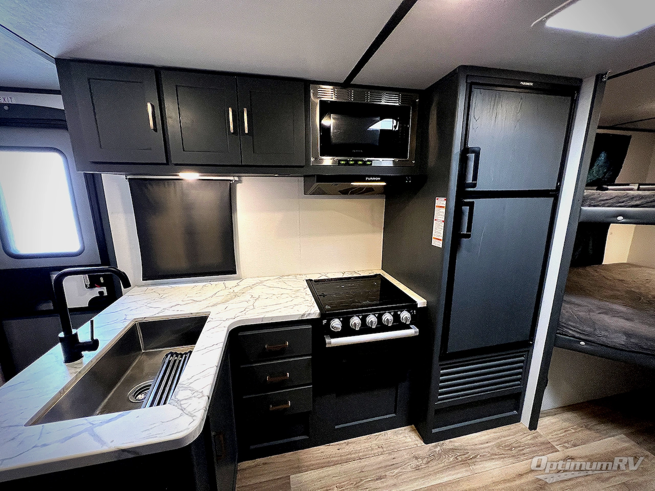 2022 Keystone Bullet Crossfire 2430BH Photo 6