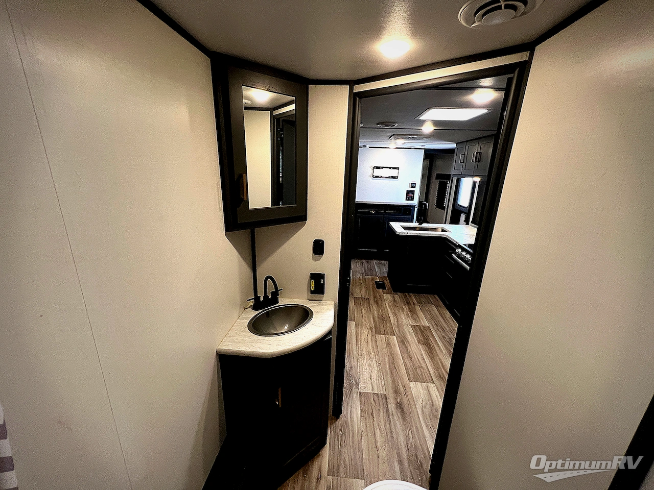 2022 Keystone Bullet Crossfire 2430BH Photo 21