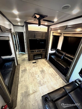 2021 Heartland Landmark 365 TUCSON RV Photo 3