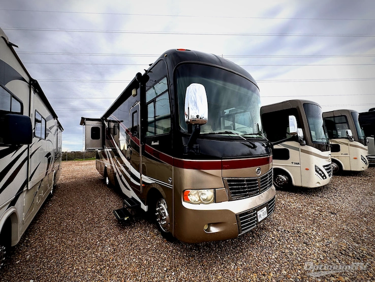 2013 Monaco Monarch 33SFD RV Photo 1