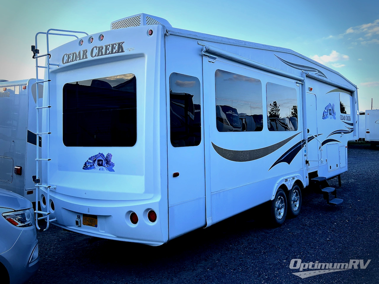 2011 Forest River Cedar Creek 34RLSA Photo 2