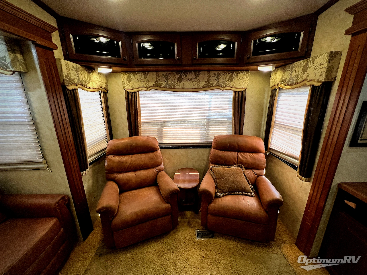 2011 Forest River Cedar Creek 34RLSA Photo 6