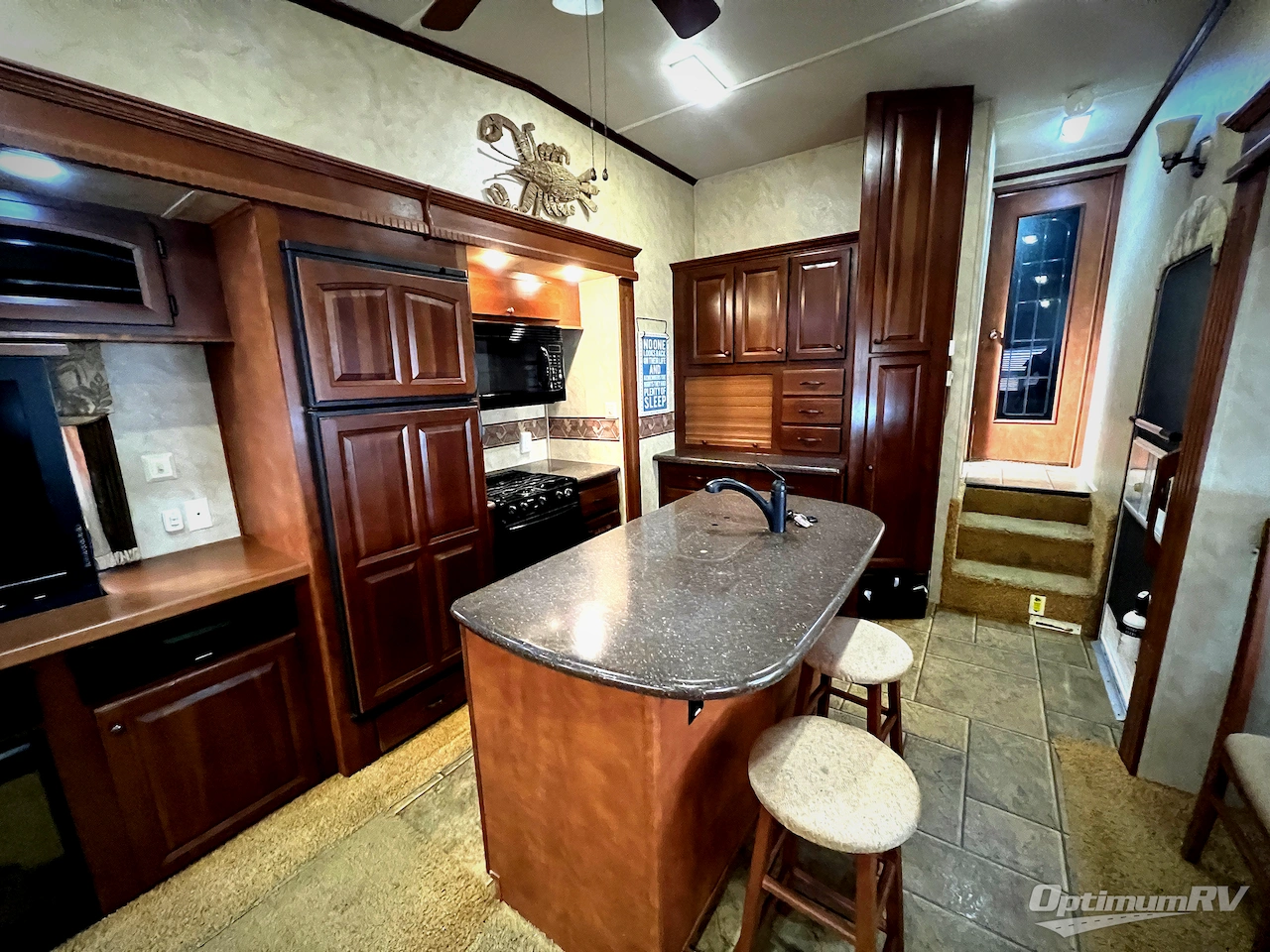 2011 Forest River Cedar Creek 34RLSA Photo 8