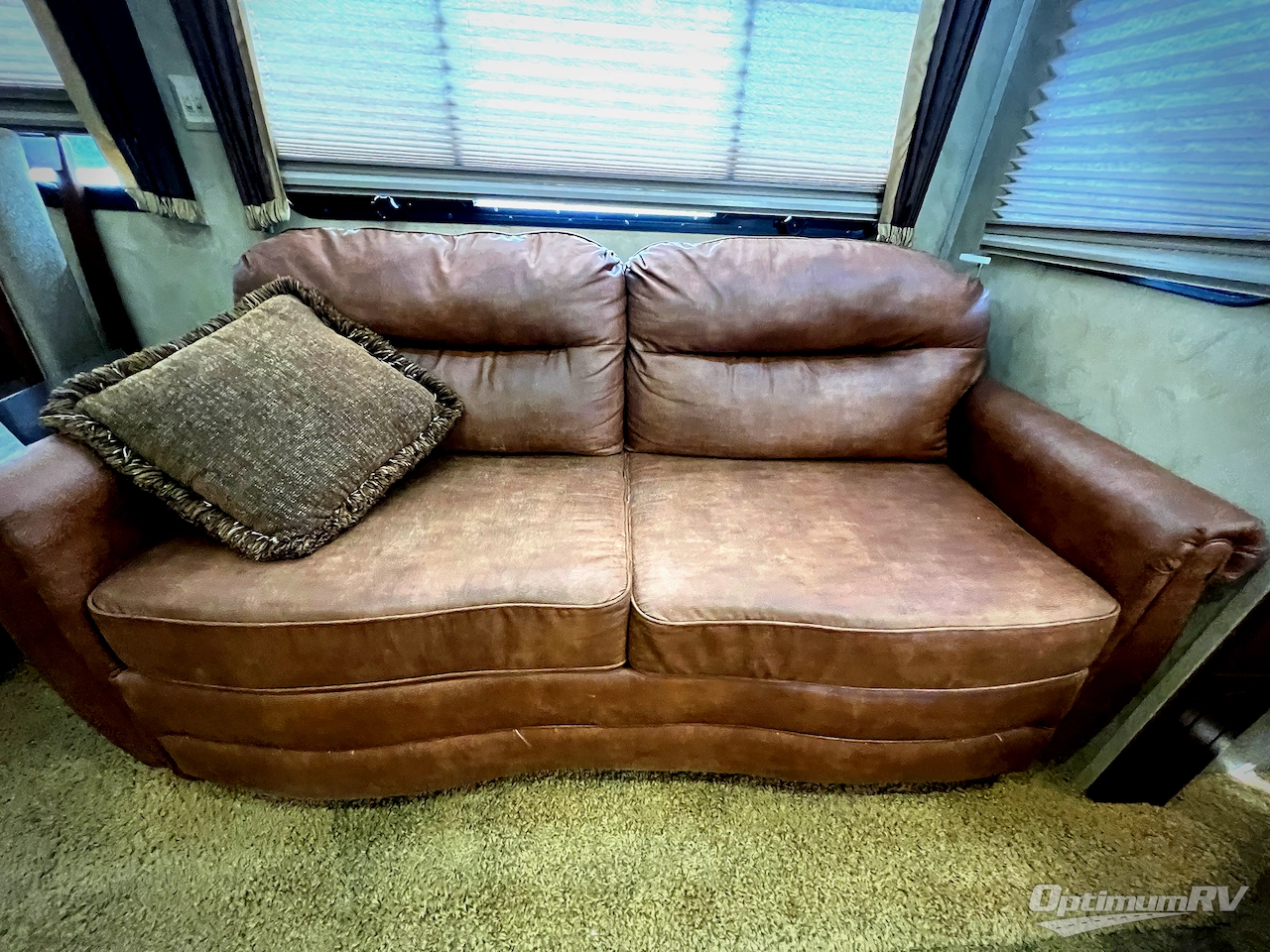 2011 Forest River Cedar Creek 34RLSA Photo 18