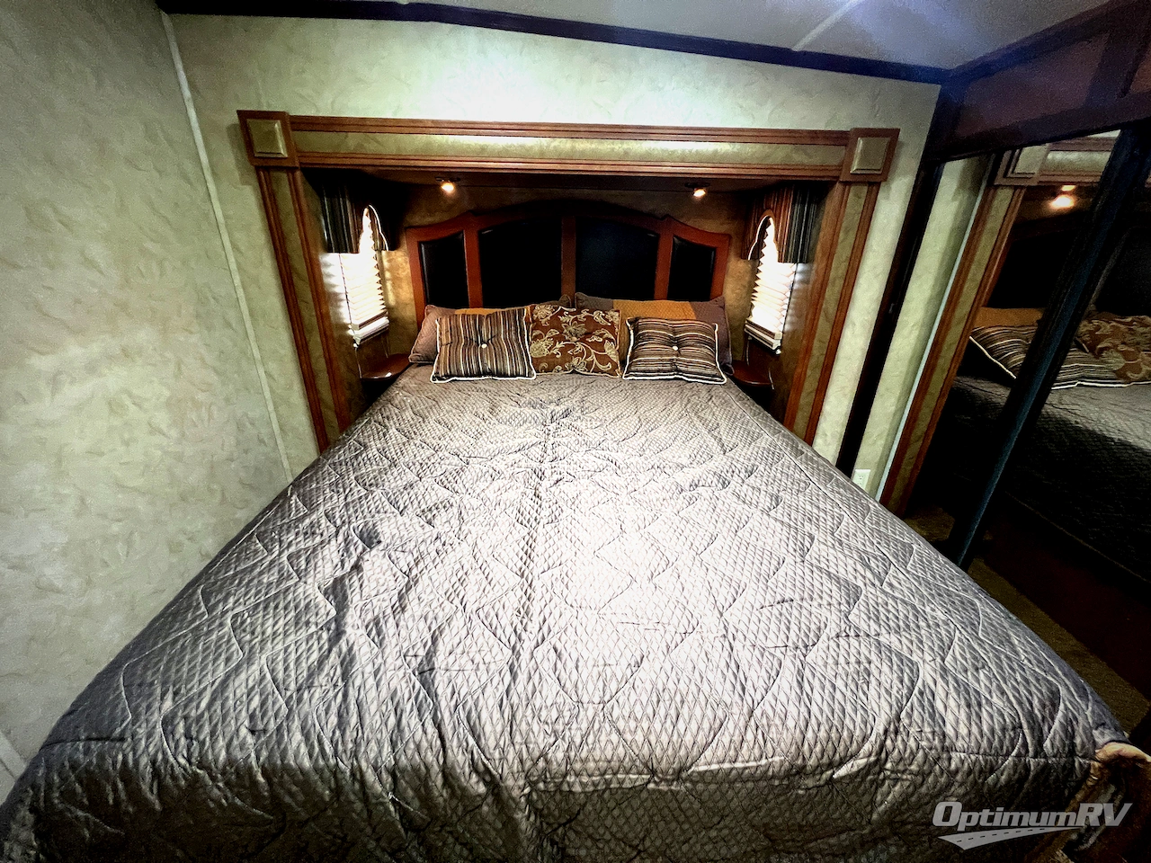 2011 Forest River Cedar Creek 34RLSA Photo 27