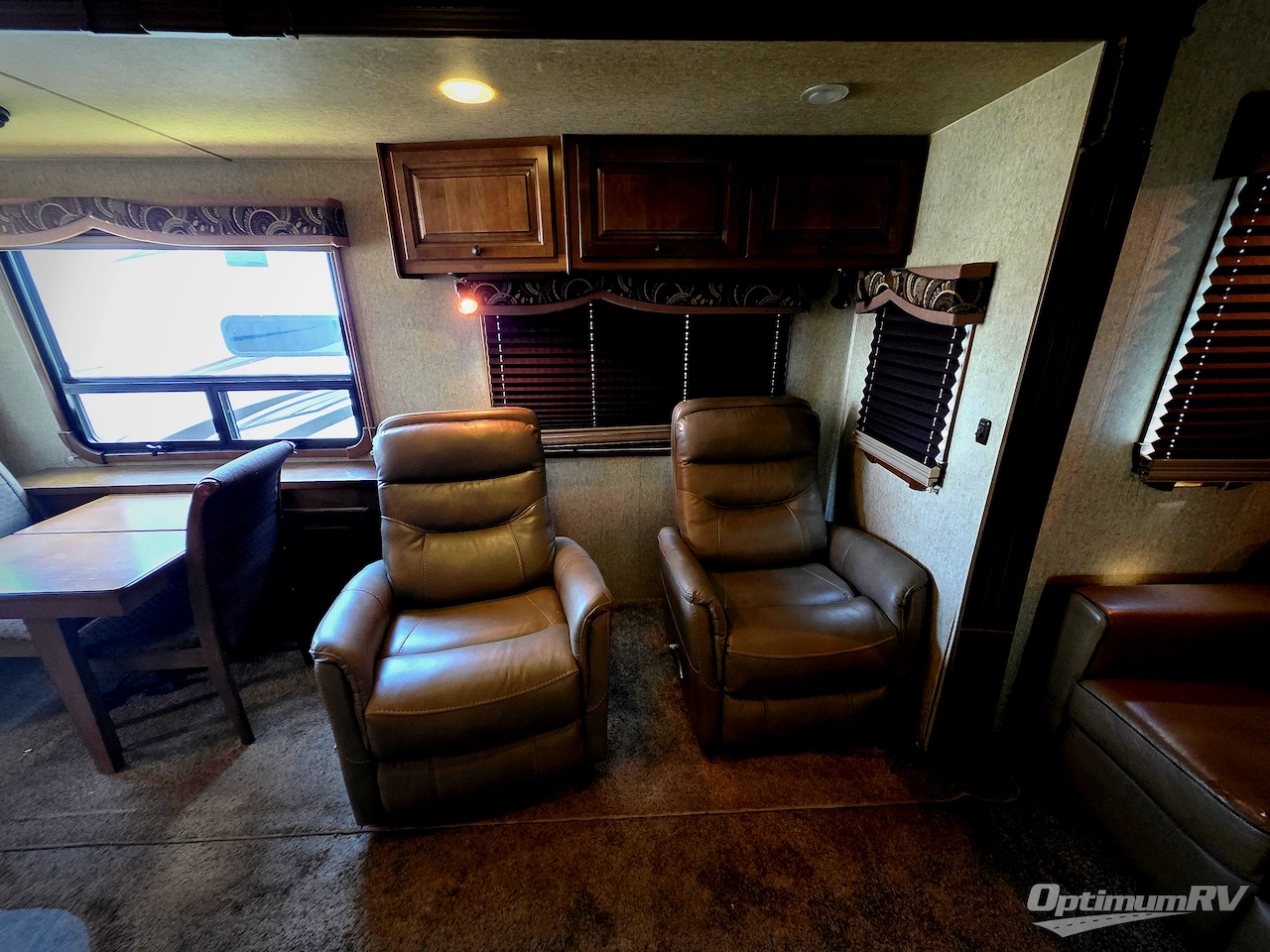2013 Heartland Landmark SAN ANTONIO Photo 7