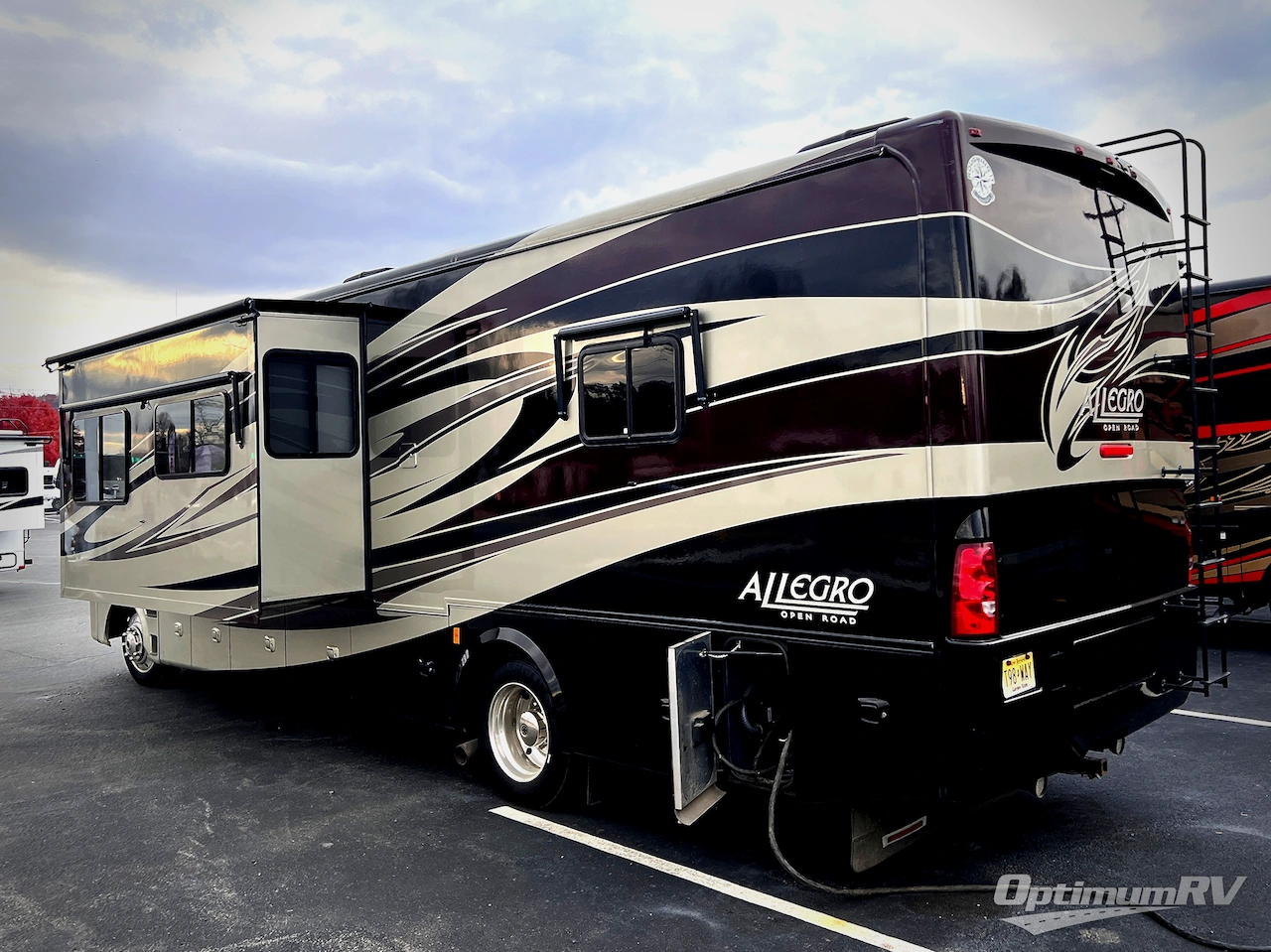 2012 Tiffin Allegro 34 TGA Photo 3