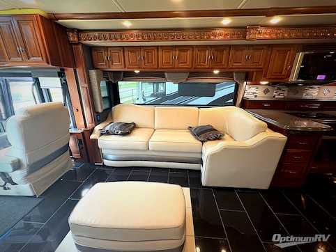 2016 Itasca Ellipse 42QD RV Photo 2