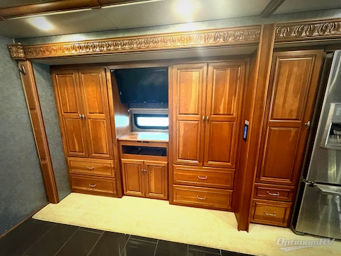 2016 Itasca Ellipse 42QD RV Photo 4