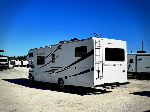 2020 Forest River Sunseeker LE 3250DSLE Ford RV Photo 3