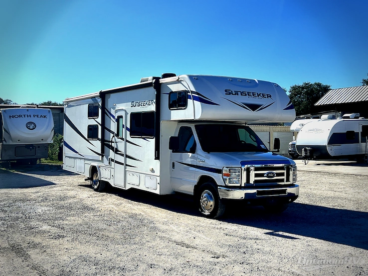2020 Forest River Sunseeker LE 3250DSLE Ford RV Photo 1