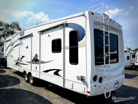 2009 Forest River Cardinal 34QRL RV Photo 3
