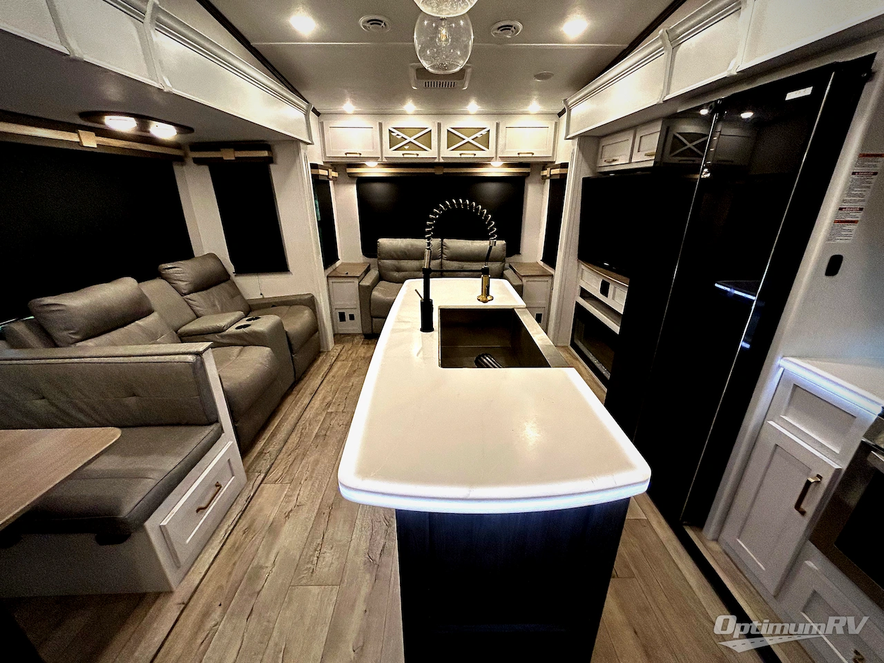 2023 Dutchmen Astoria 3553MBP Photo 4