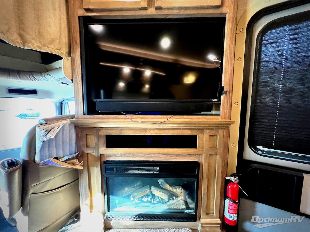 2019 Jayco Seneca 37RB Photo 10