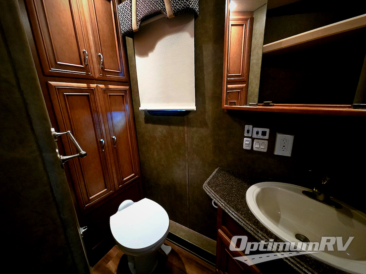 2013 Newmar Canyon Star 3610 Photo 10