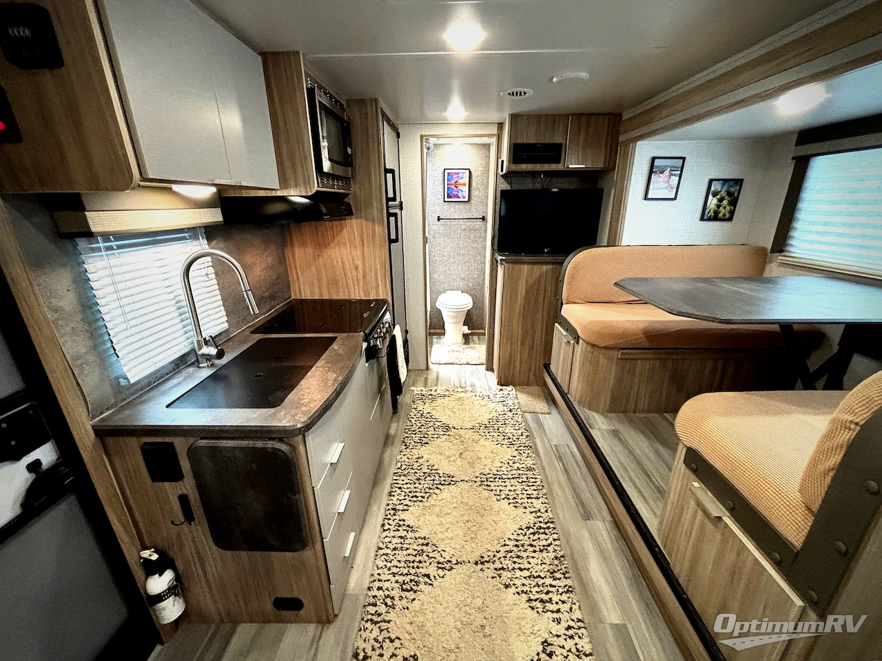Used 2021 Winnebago Towables Micro Minnie 2108TB Travel Trailer at