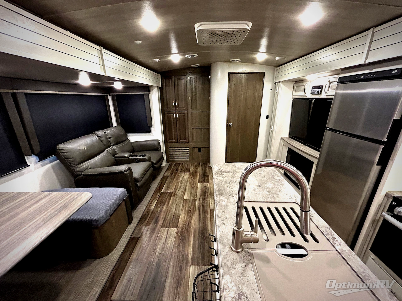 2022 Keystone Cougar Half-Ton 34TSB Photo 4