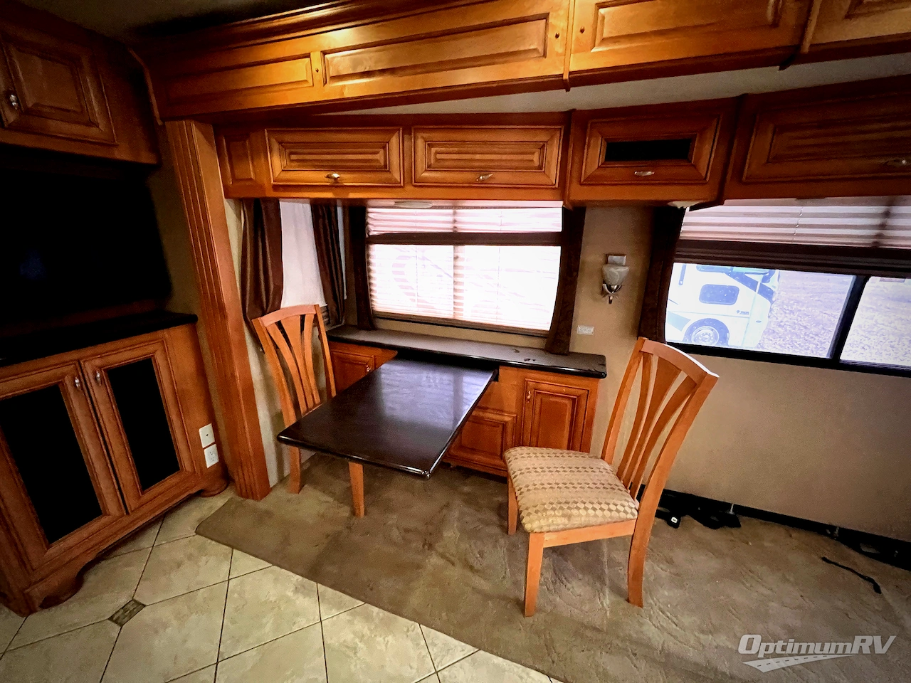 2011 Forest River Charleston 430QS Photo 8