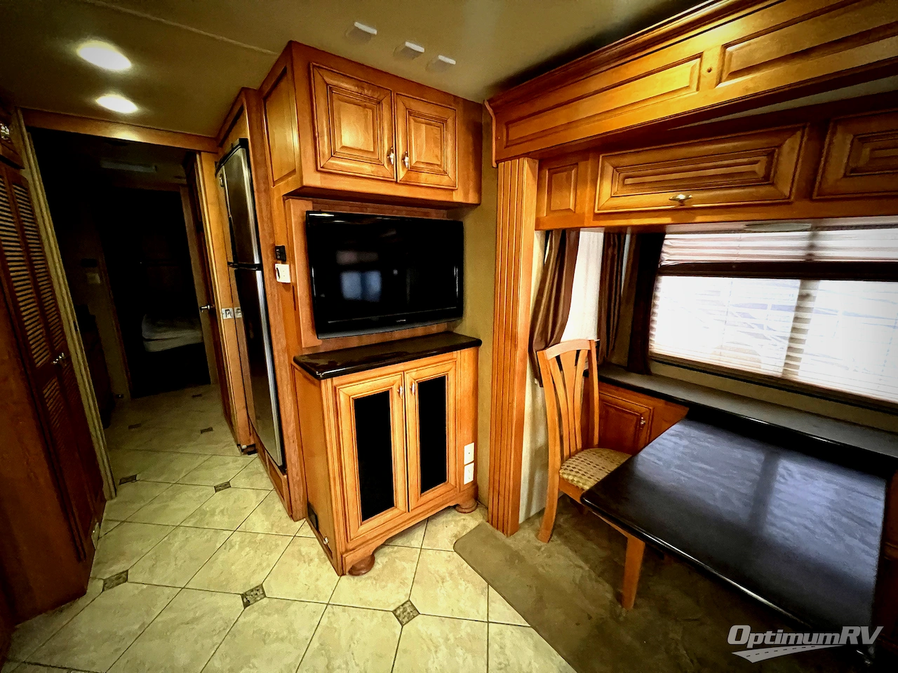 2011 Forest River Charleston 430QS Photo 9