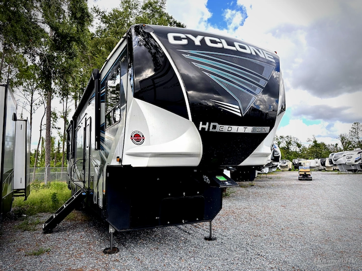 2021 Heartland Cyclone 4270 RV Photo 1