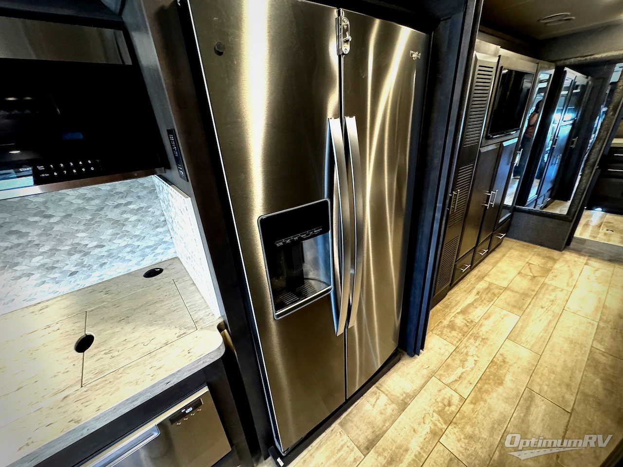 2022 Thor Venetian R40 Photo 12