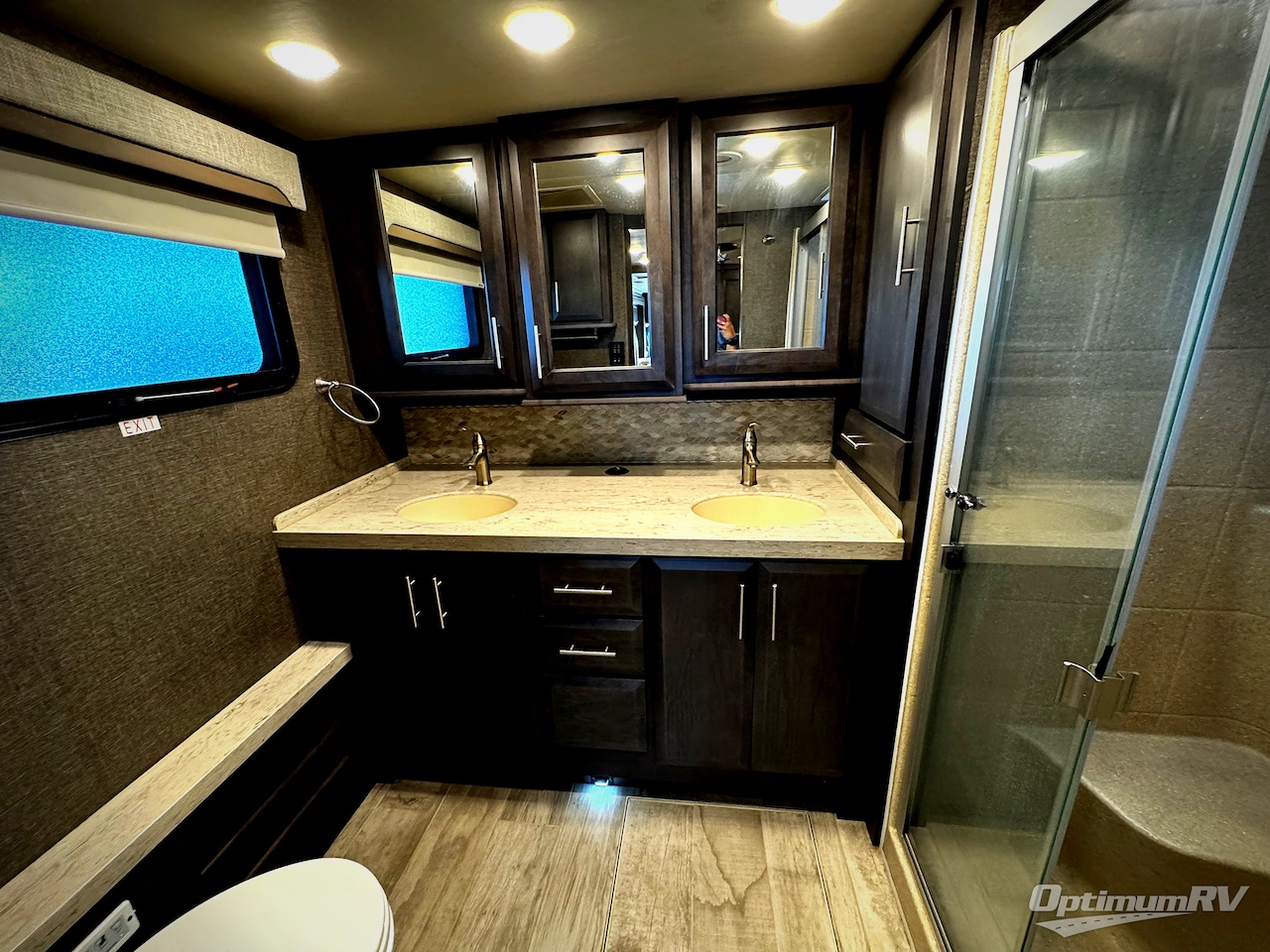 2022 Thor Venetian R40 Photo 21