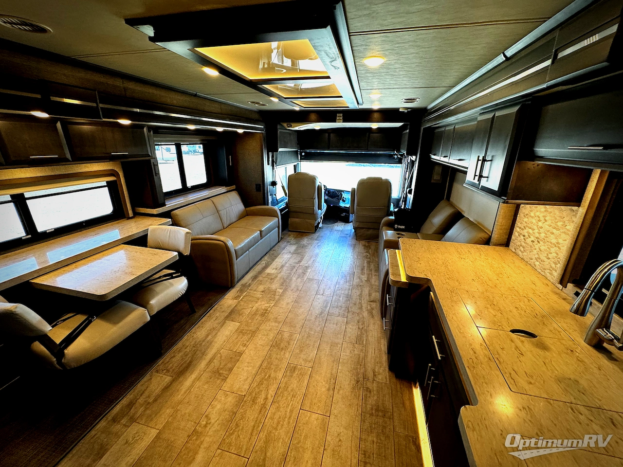 2022 Thor Venetian R40 Photo 5