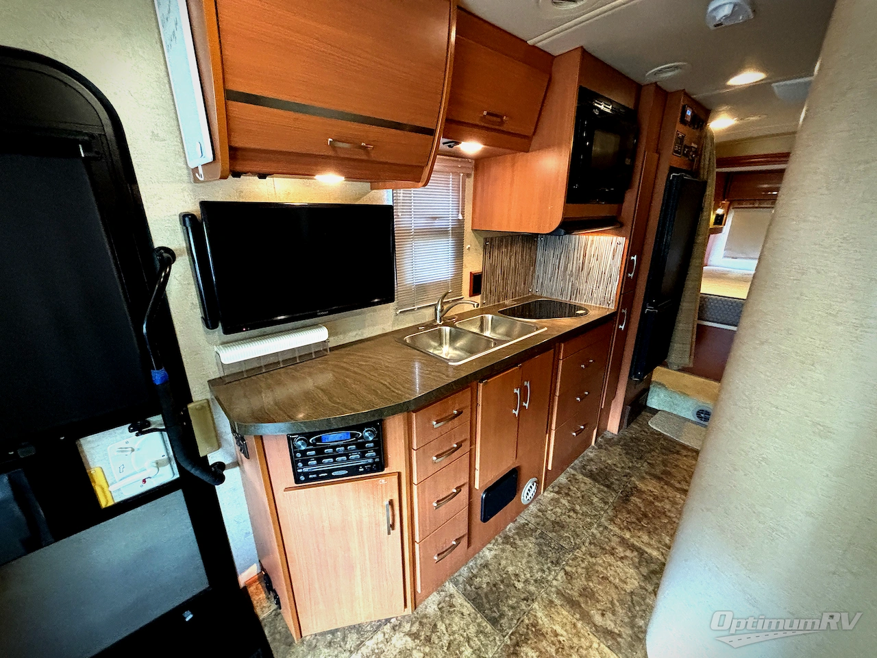 2014 Winnebago View Profile 24G Photo 6