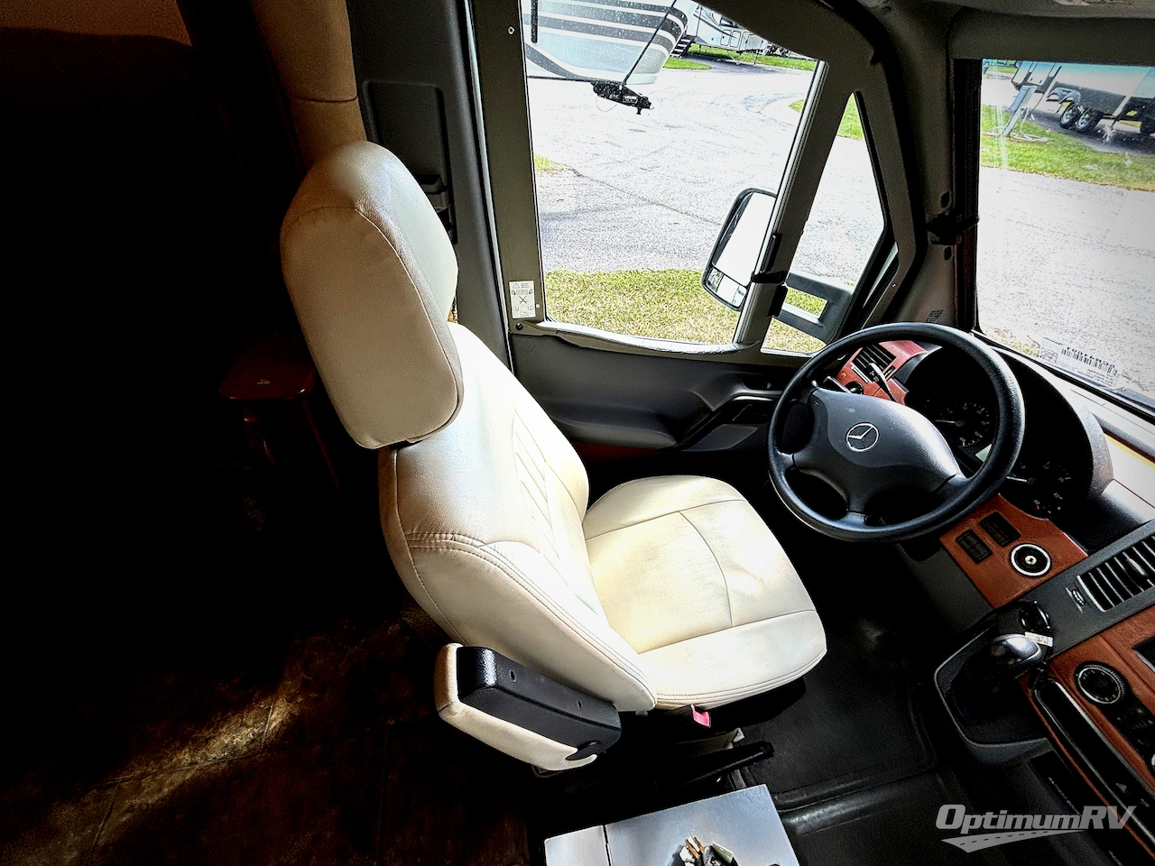 2014 Winnebago View Profile 24G Photo 7
