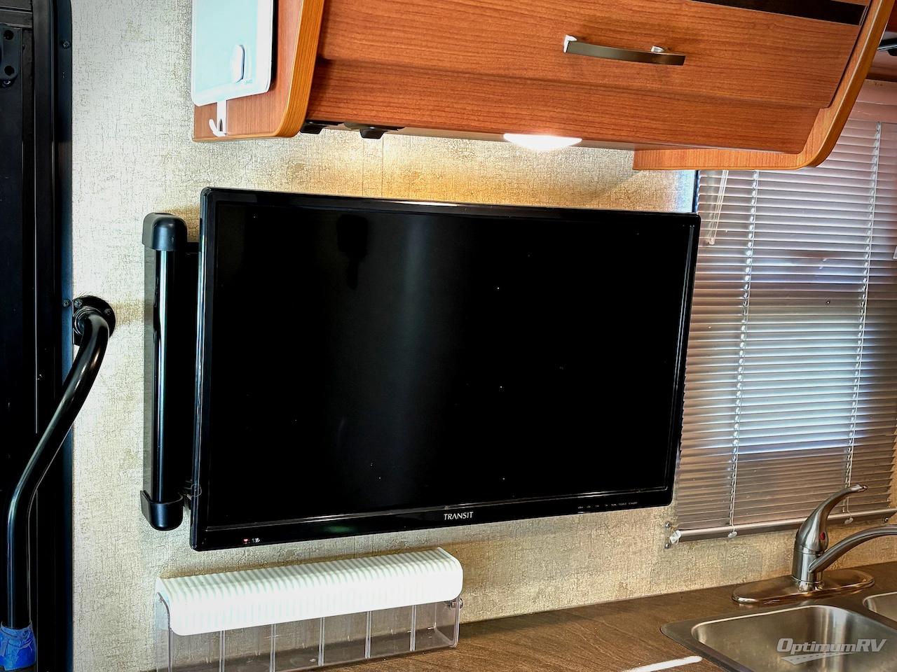 2014 Winnebago View Profile 24G Photo 11