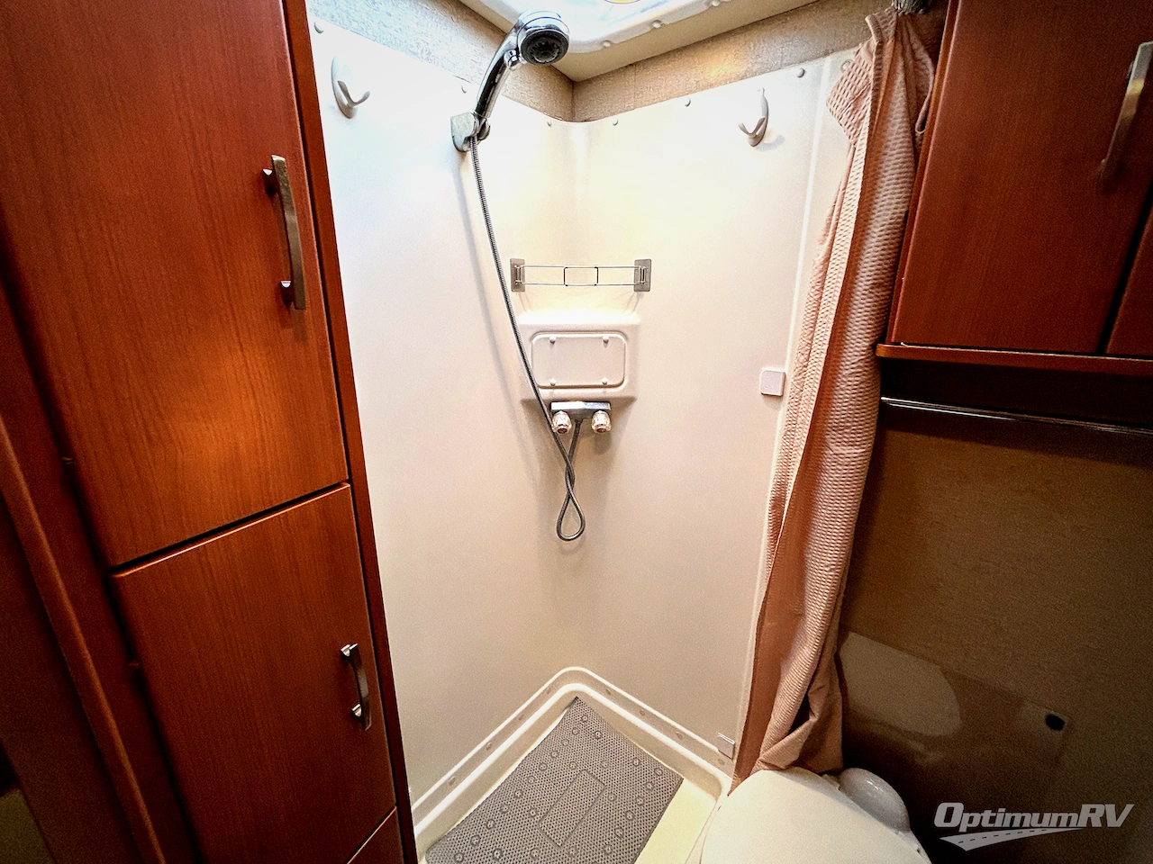 2014 Winnebago View Profile 24G Photo 15