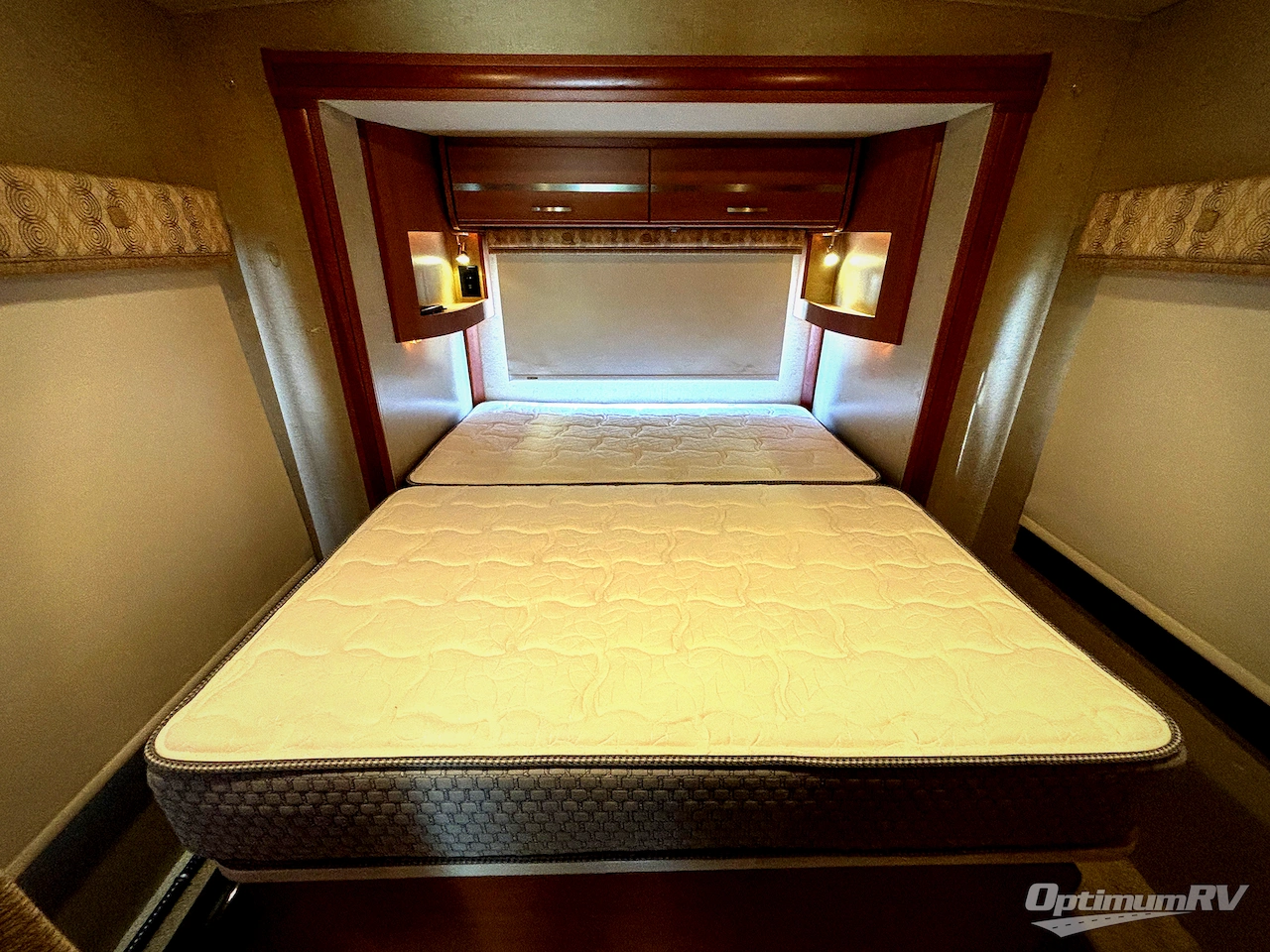 2014 Winnebago View Profile 24G Photo 16