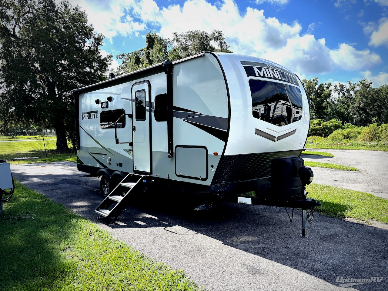 2023 Forest River Rockwood Mini Lite 2104S Photo 1