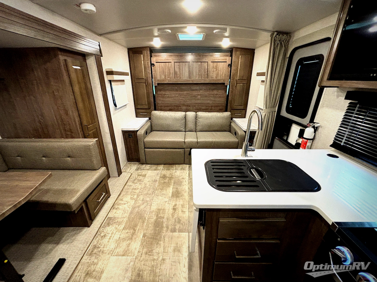 2023 Forest River Rockwood Mini Lite 2104S Photo 5