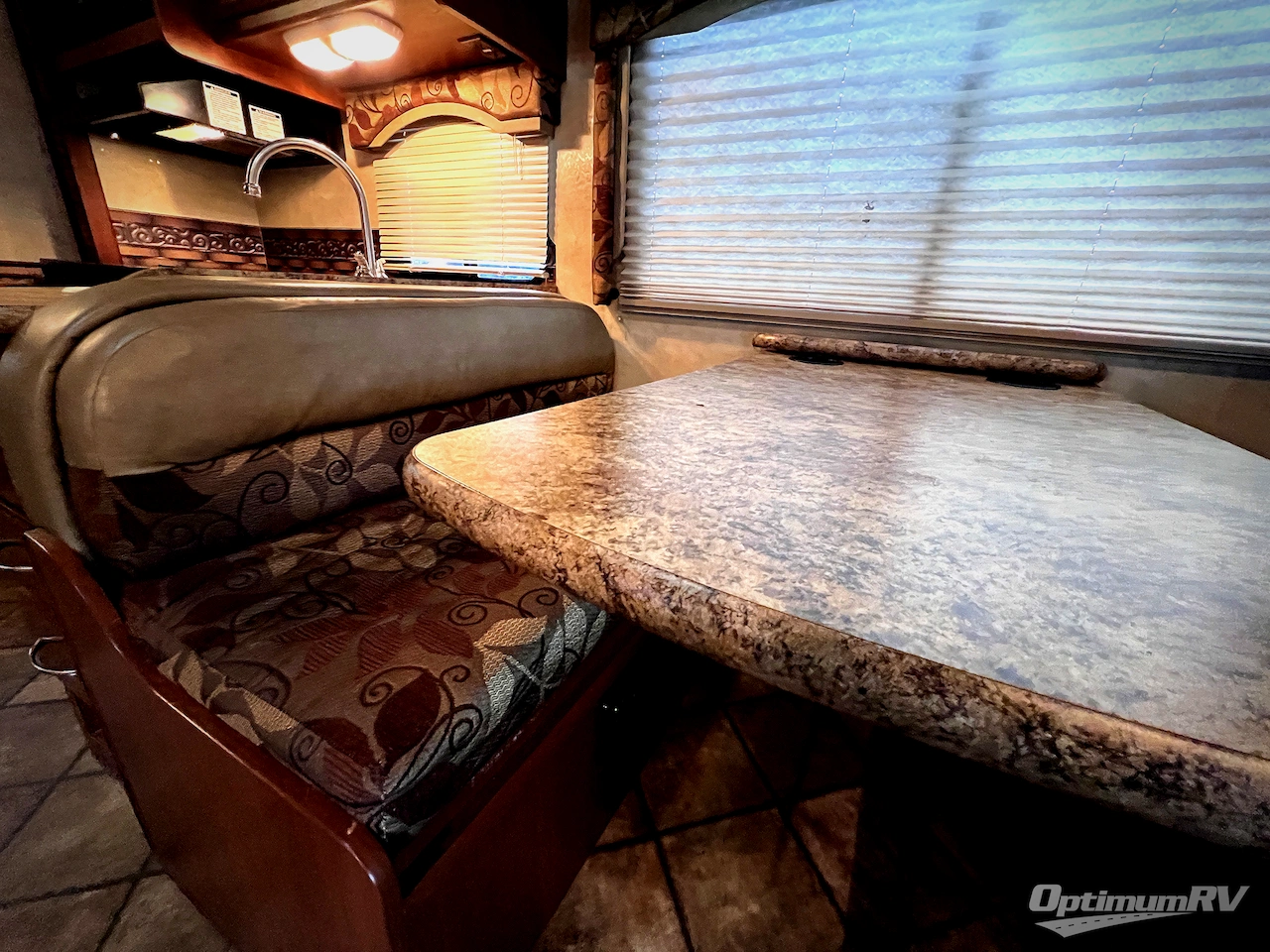 2013 Thor Four Winds 28Z Photo 19