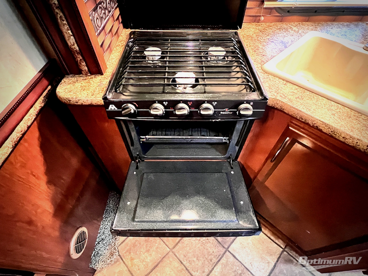 2013 Thor Four Winds 28Z Photo 25