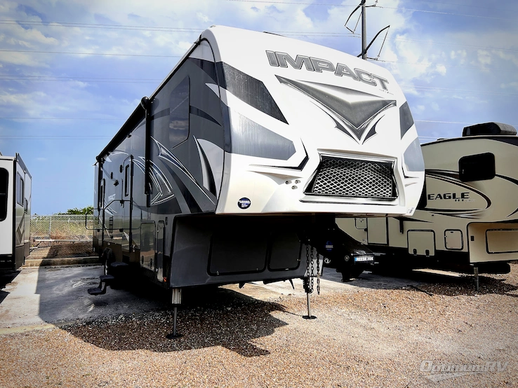 2016 Keystone Impact 311 RV Photo 1