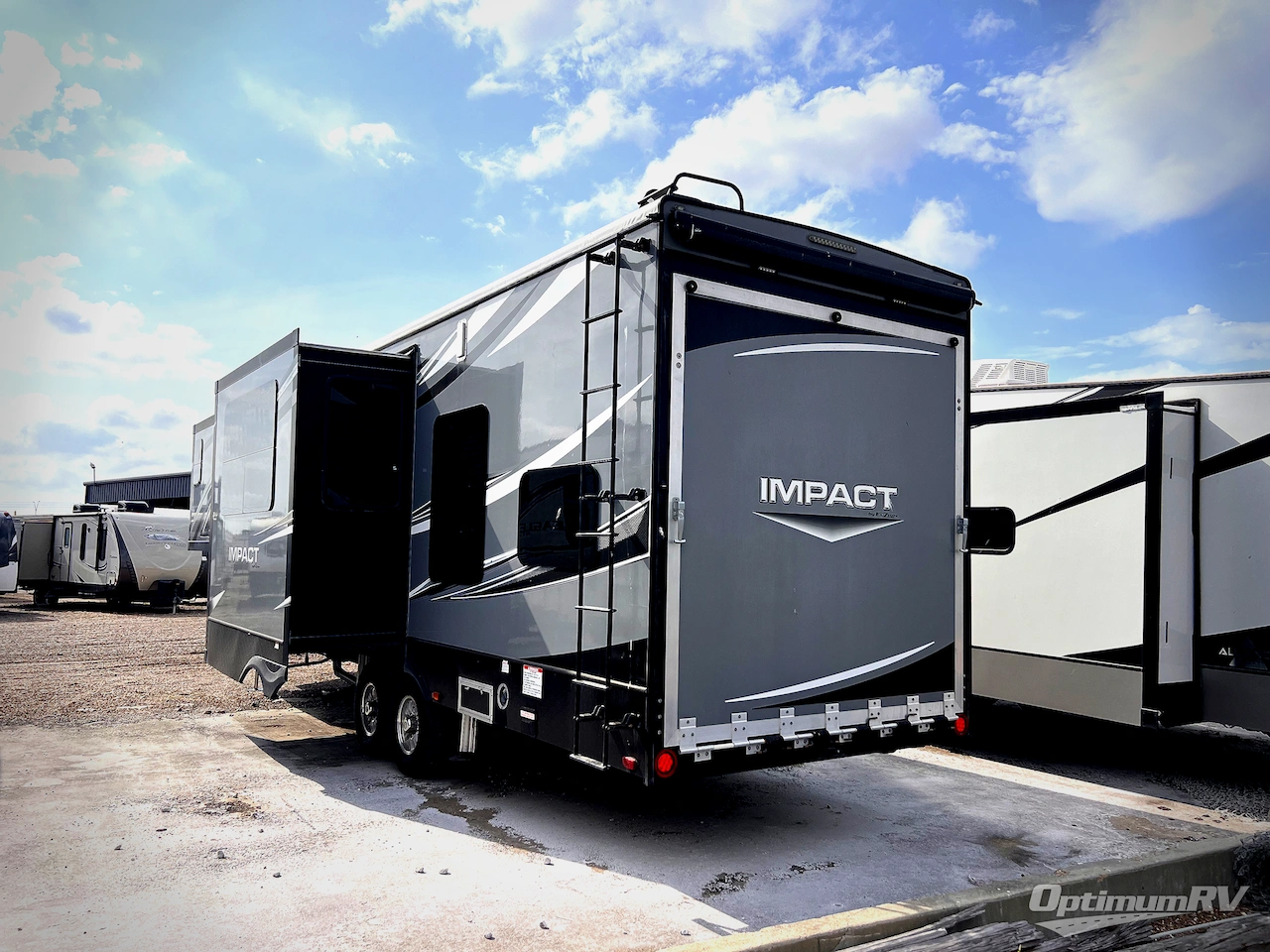 2016 Keystone Impact 311 Photo 3
