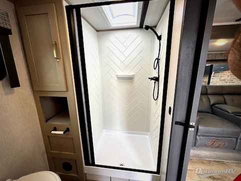 2024 Forest River Wildwood Heritage Glen Hyper-Lyte 25RBHL RV Photo 3