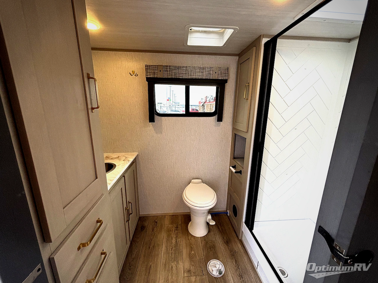 2024 Forest River Wildwood Heritage Glen Hyper-Lyte 25RBHL Photo 12