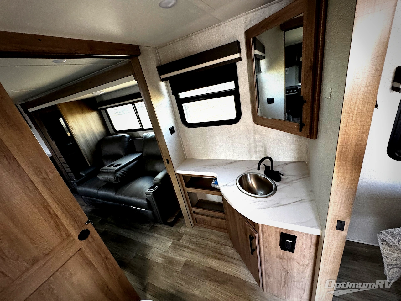 2024 Grand Design Imagine XLS 23LDE Photo 5