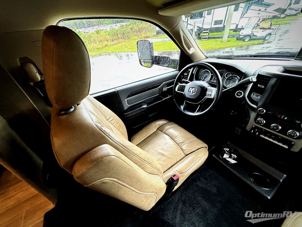 2020 Dynamax Isata 5 28SS Photo 7