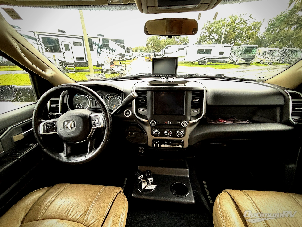 2020 Dynamax Isata 5 28SS Photo 8