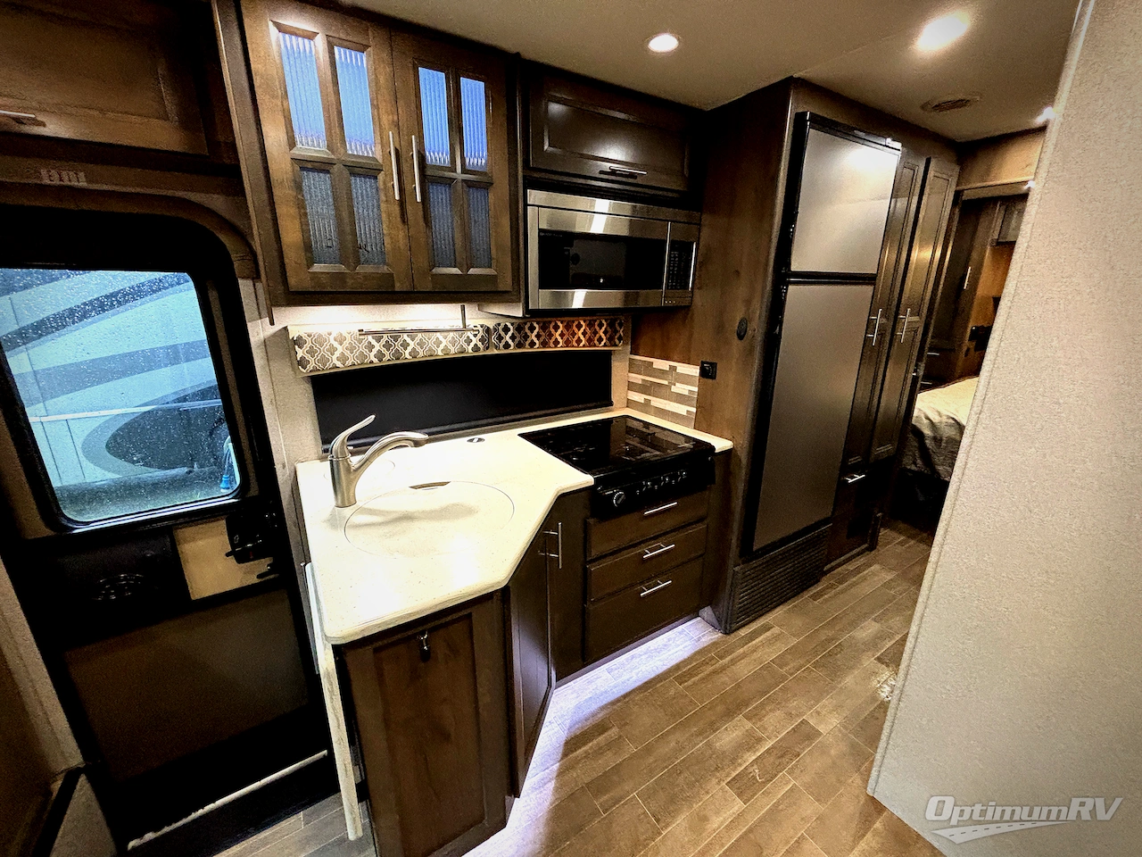 2020 Dynamax Isata 5 28SS Photo 13