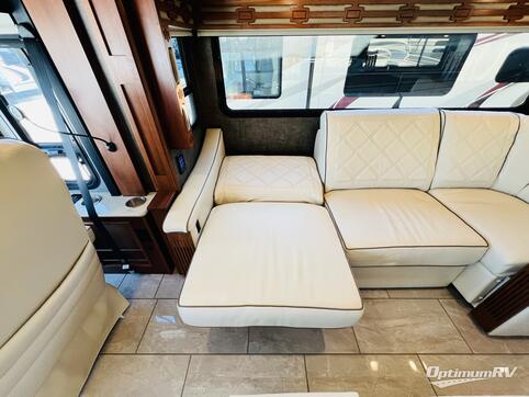 2016 Itasca Ellipse 42QD RV Photo 2