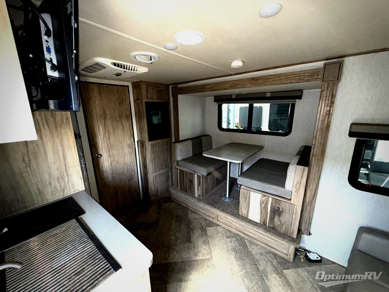 2021 Palomino Revolve EV-1 Photo 4