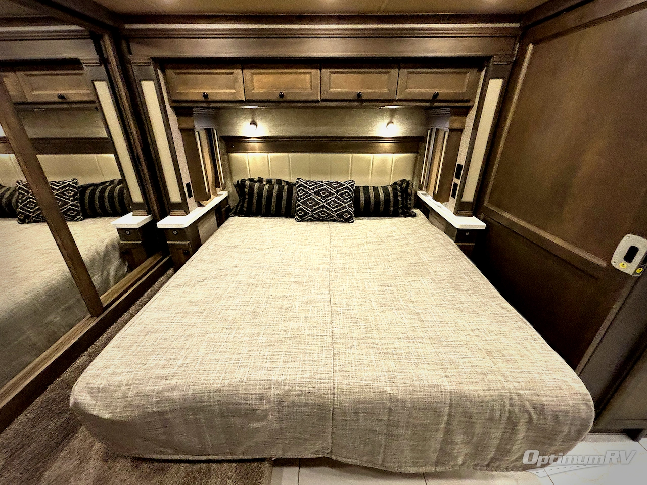 2023 Tiffin Allegro RED 360 33 AA Photo 17