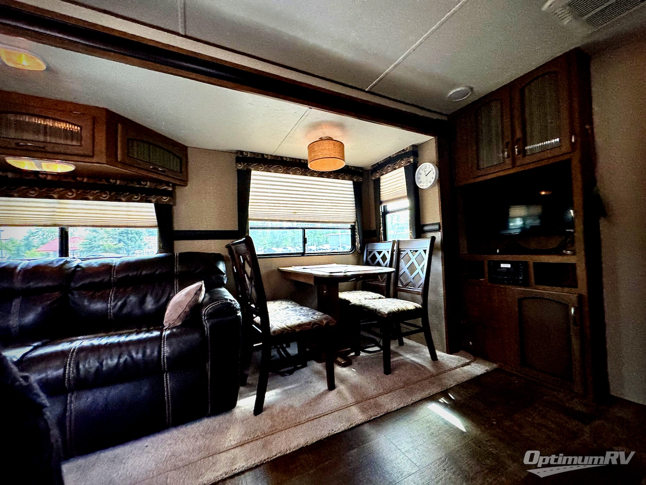 2015 CrossRoads Zinger ZT27RL Photo 9