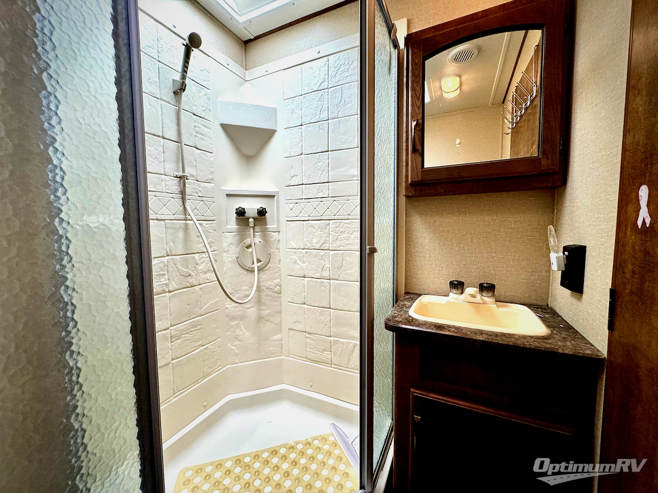 2015 CrossRoads Zinger ZT27RL Photo 13