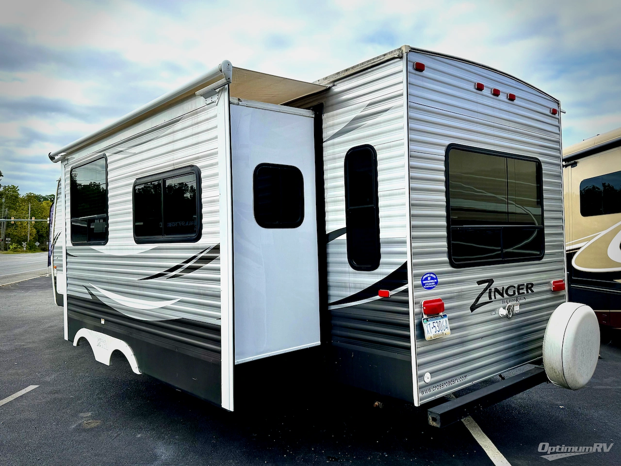 2015 CrossRoads Zinger ZT27RL Photo 3